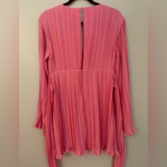 REVOLVE Lovers and Friends Bernice Plisse Mini Dress - Picture 5 of 8